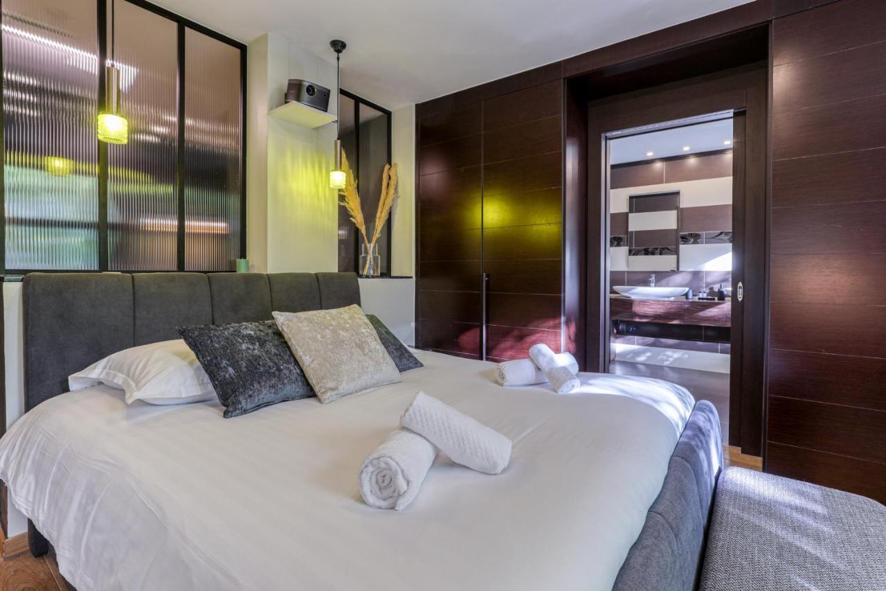 Montaigne Executive Suite Paris Luaran gambar