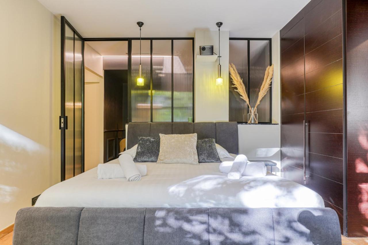 Montaigne Executive Suite Paris Luaran gambar